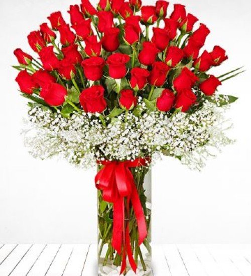 41'li Vazoda Kırmızı Gül
